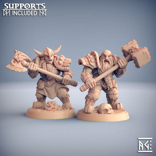 Dwarven Defender - Two-Handed Specialists (2 Minis)
