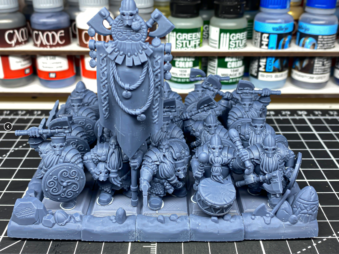 Dwarf Huscarls Unit